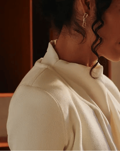 LCSW and solo practice owner offering both in-person and virtual sessions